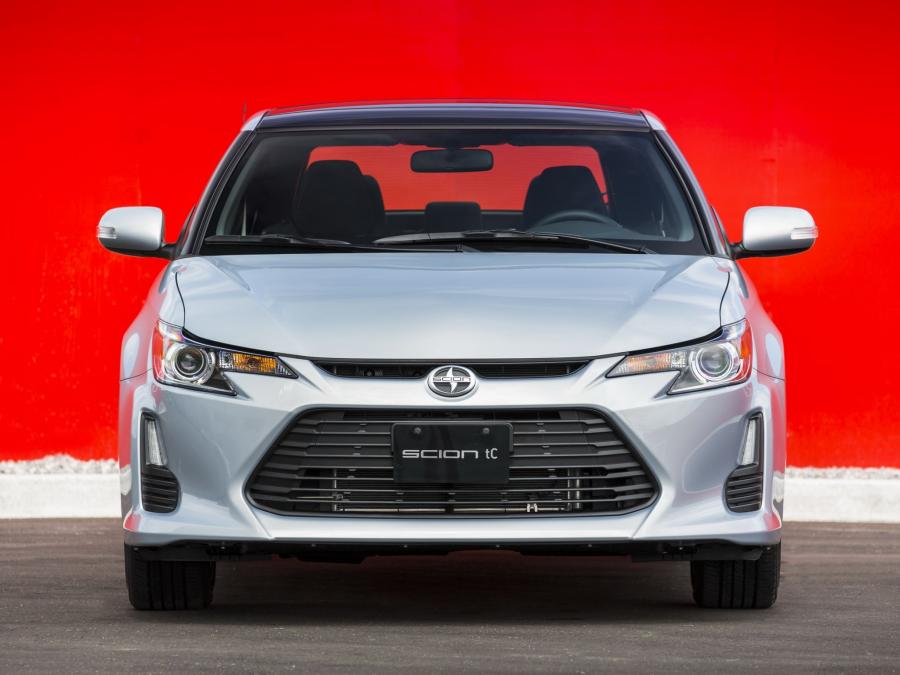  Scion tC 10 Series 2013 года  (фото 3 из 13)